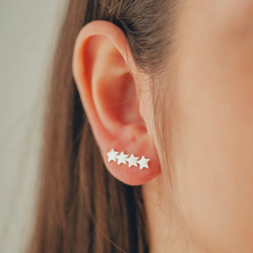 BRINCO EAR CUFF ESTRELAS LISAS EM PRATA HUMANIZADA