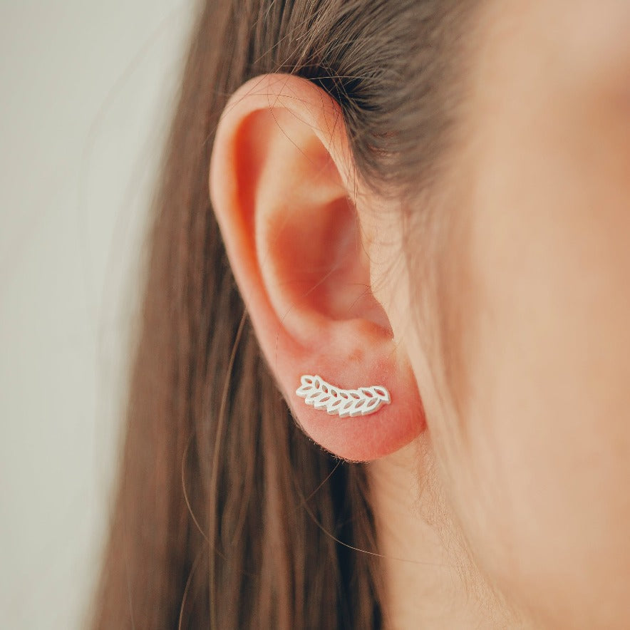 BRINCO EAR CUFF FOLHA VAZADA EM PRATA  HUMANIZADA